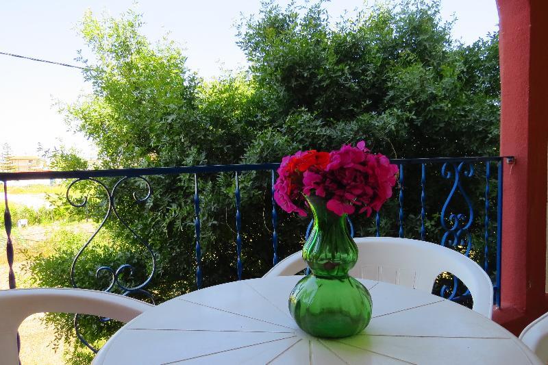 Maritime Hotel Apartments Petaloudes Extérieur photo