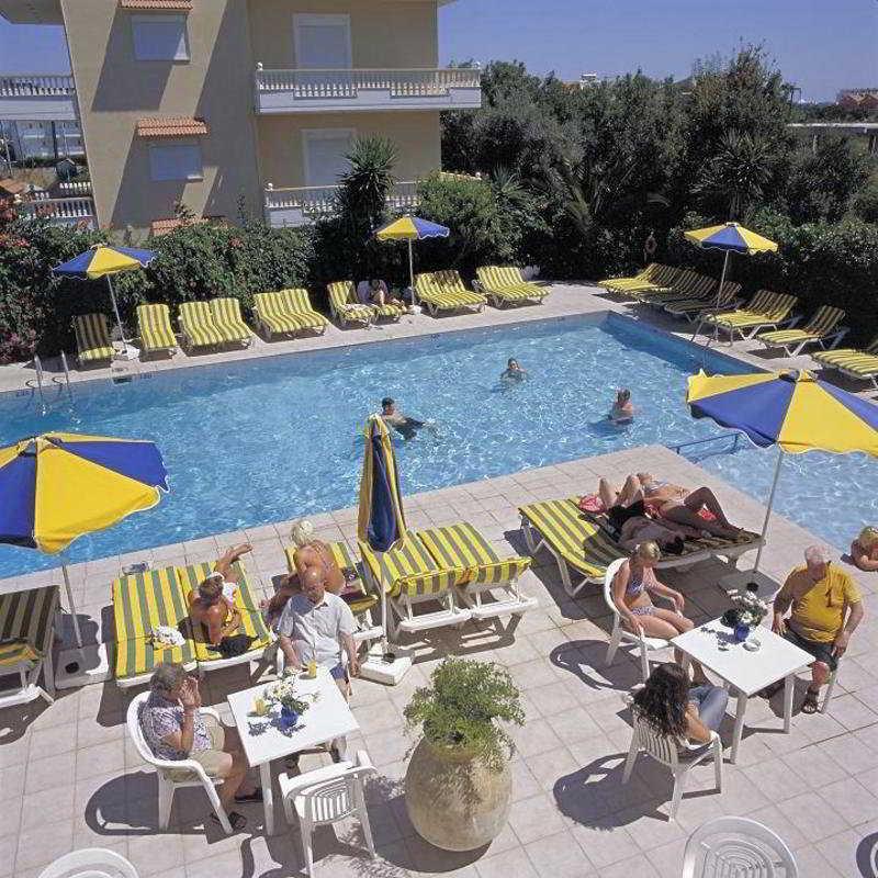 Maritime Hotel Apartments Petaloudes Extérieur photo
