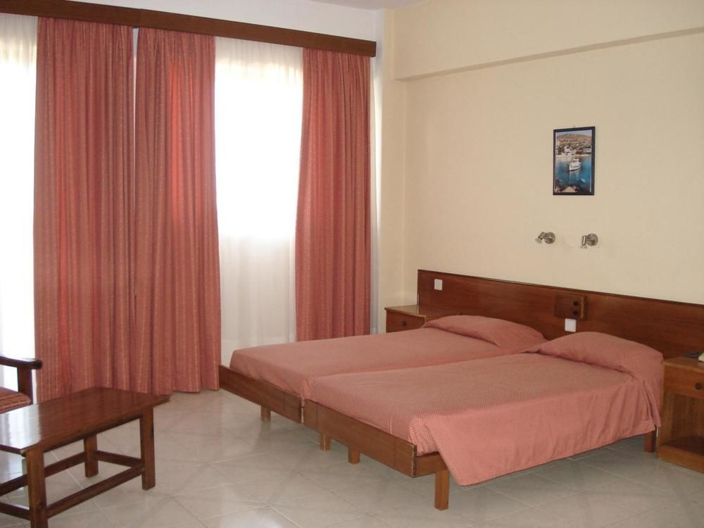 Maritime Hotel Apartments Petaloudes Extérieur photo