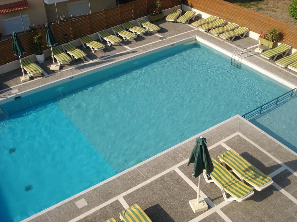 Maritime Hotel Apartments Petaloudes Extérieur photo