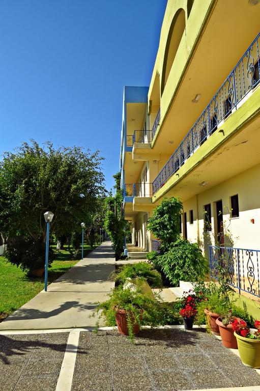 Maritime Hotel Apartments Petaloudes Extérieur photo