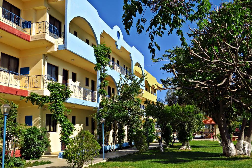 Maritime Hotel Apartments Petaloudes Extérieur photo